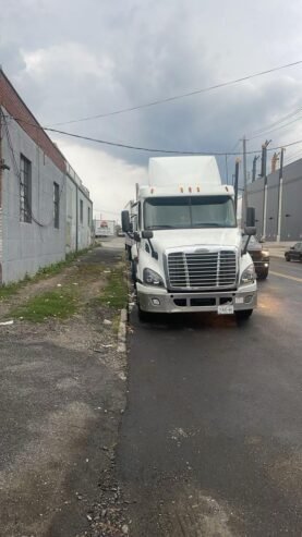 2015 freightliner cascadia .