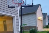 LIFETIME BASKET BALL HOOP