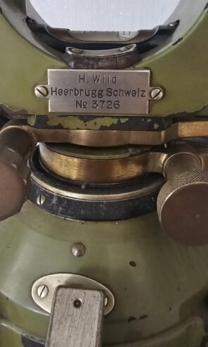 Theodolite WILD T2 first model until 1936