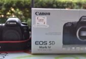 Canon EOS 5D Mark IV