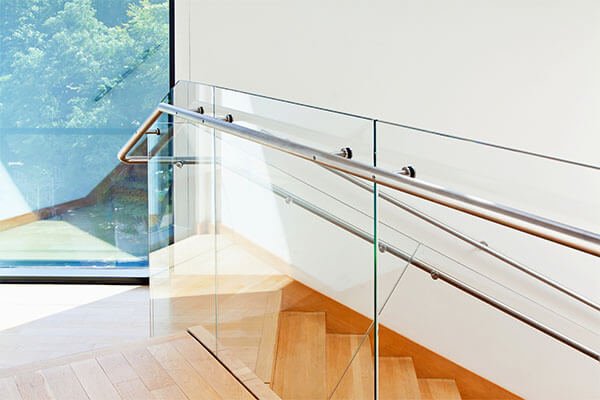 High-quality frameless glass railings!!