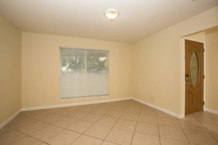 This stunning 3-bedroom 2-bathroom house is available for rent!
